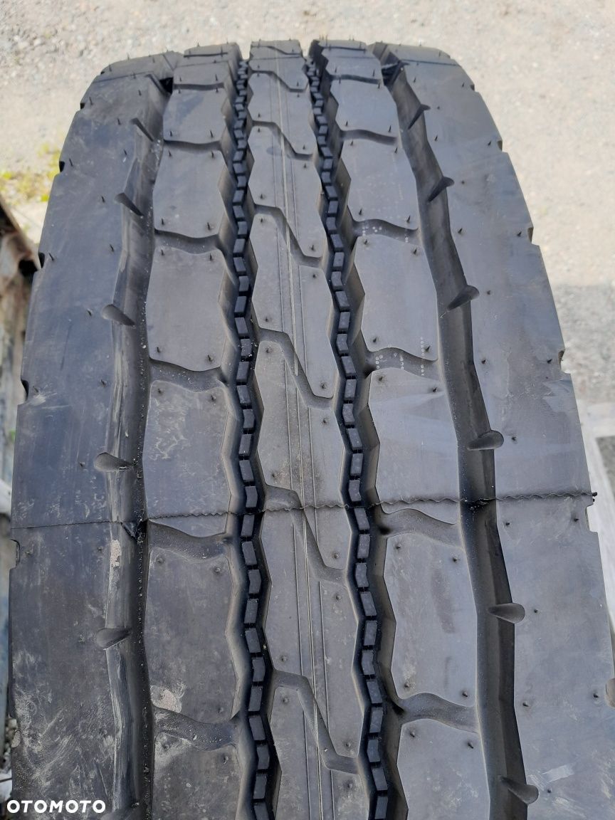 315/80R22,5 BRIDGESTONE , pojedyńcza nowa opona ciężarowa. - 1