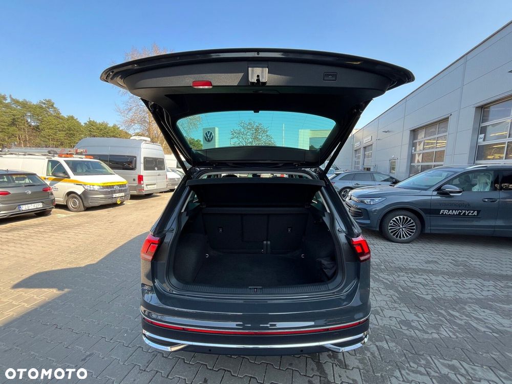 Volkswagen Tiguan - 19