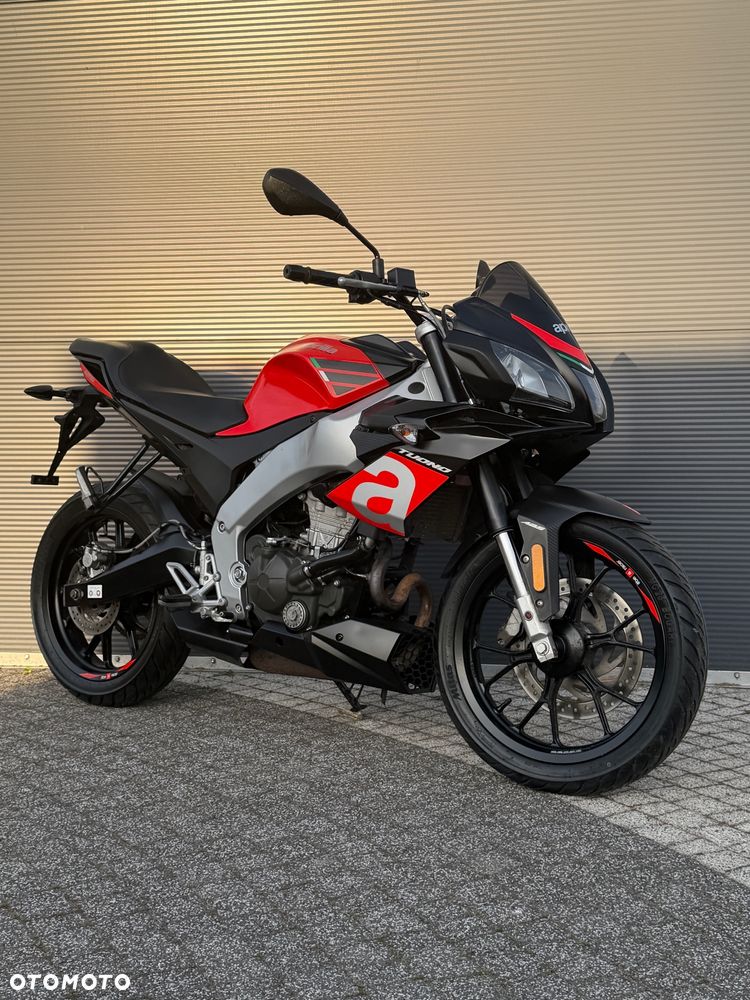 Aprilia Tuono - 9