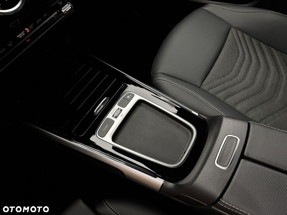 Mercedes-Benz GLB 200 mHEV Progressive 7G-DCT - 28