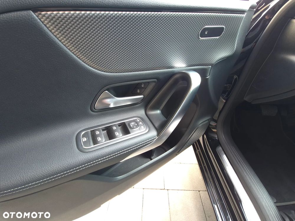 Mercedes-Benz Klasa A 200 d Edycja specjalna 8G-DCT - 16