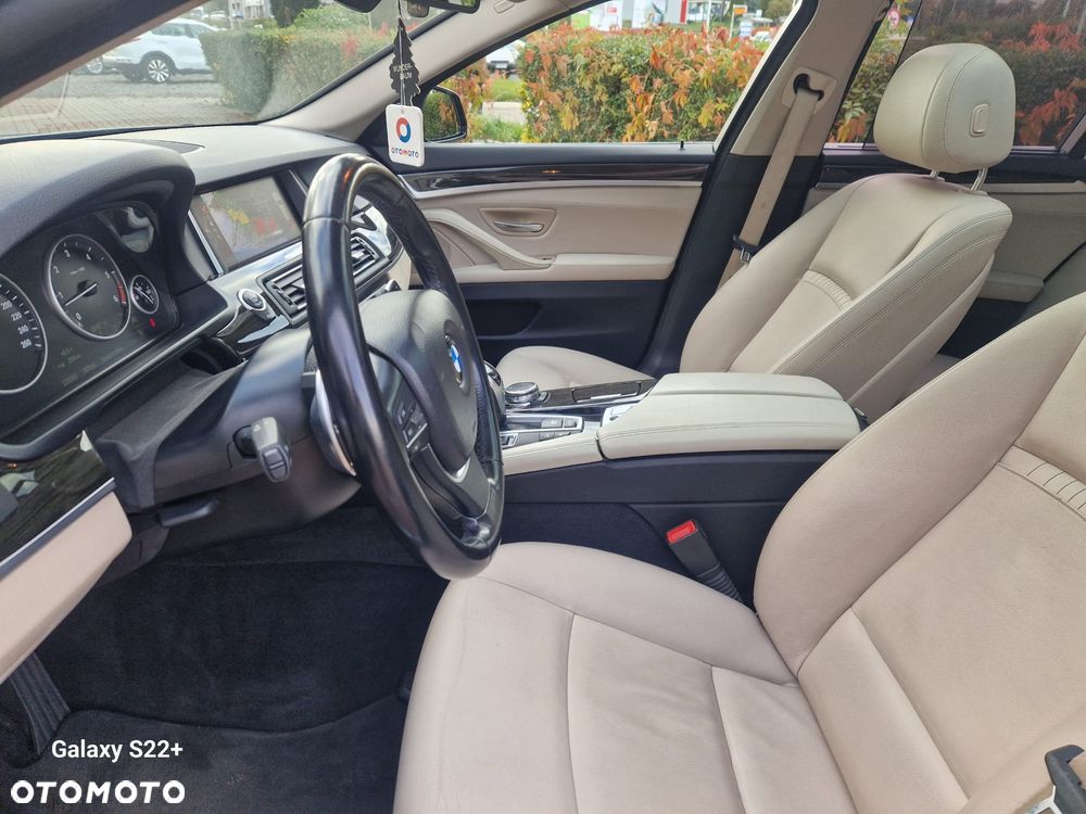BMW Seria 5 535d xDrive Sport-Aut Luxury Line - 26