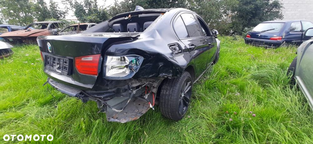 BMW Seria 3 316d - 15