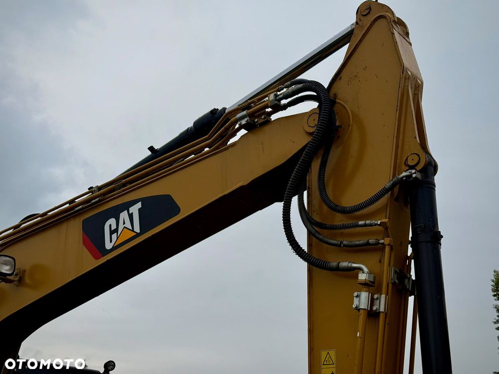 Caterpillar 313FL - 15