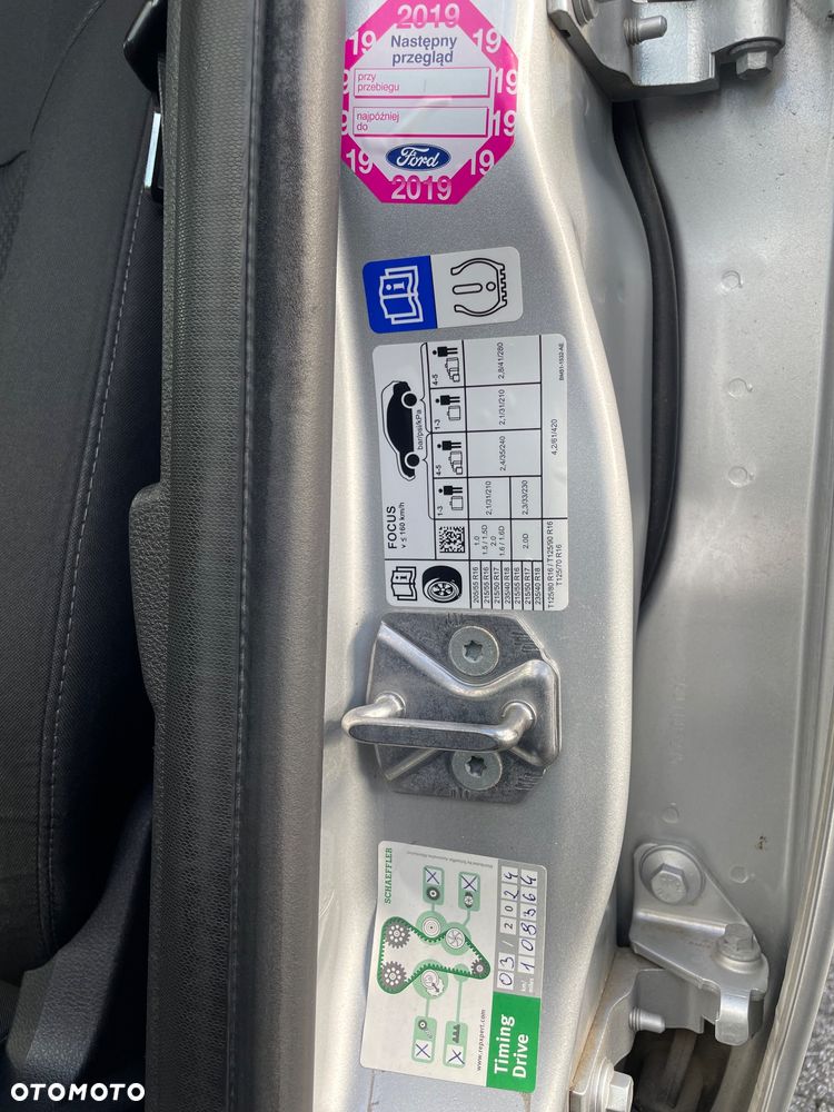 Ford Focus 1.5 EcoBoost Trend ASS - 36