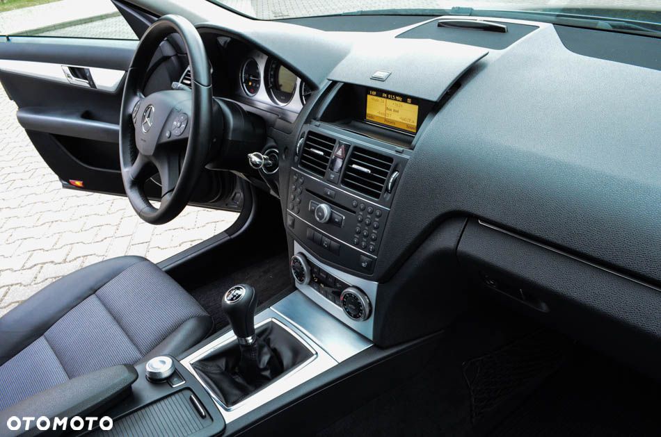 Mercedes-Benz Klasa C 180 Kompressor Elegance - 25
