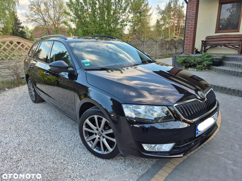 Skoda Octavia 1.6 TDI DPF Ambiente - 1