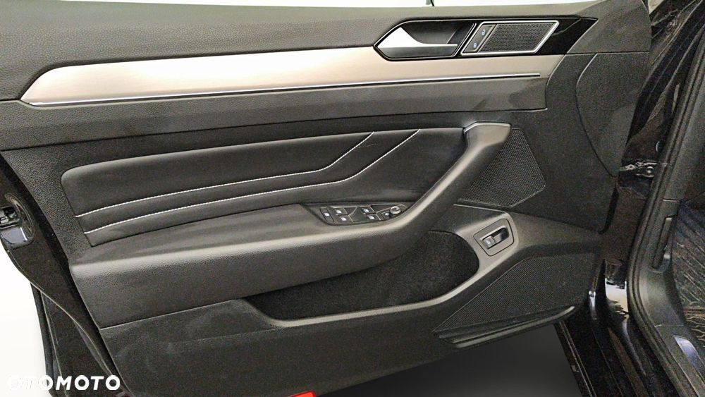 Volkswagen Passat 2.0 TSI Elegance DSG - 10