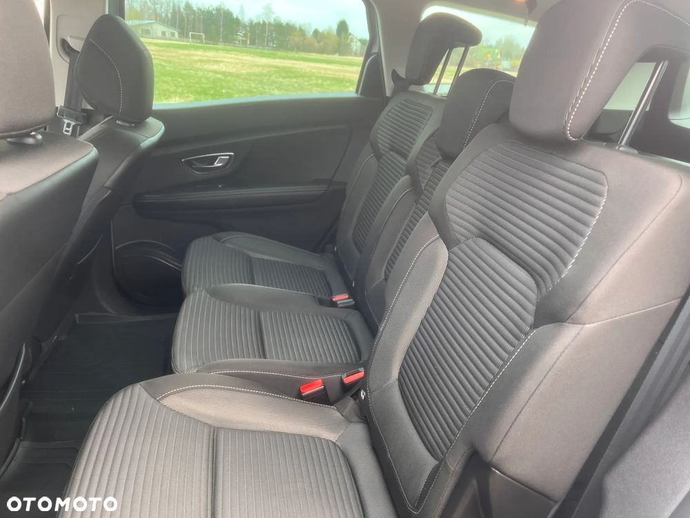 Renault Grand Scenic - 11