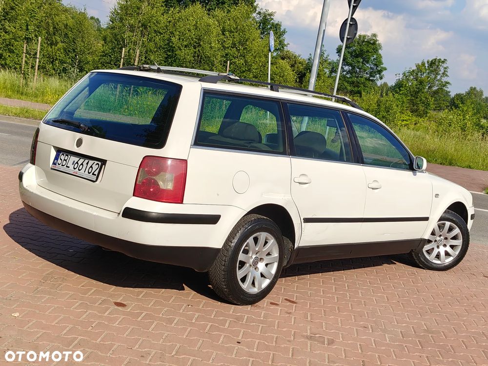 Volkswagen Passat 1.9 TDI Comfortline - 5