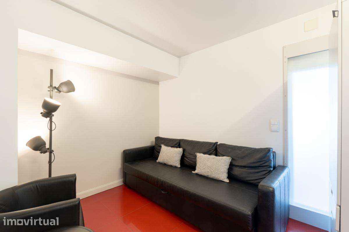 Apartamento com 1 quartos - localizado em Santo Ildefonso Porto - Grande imagem: 4/25