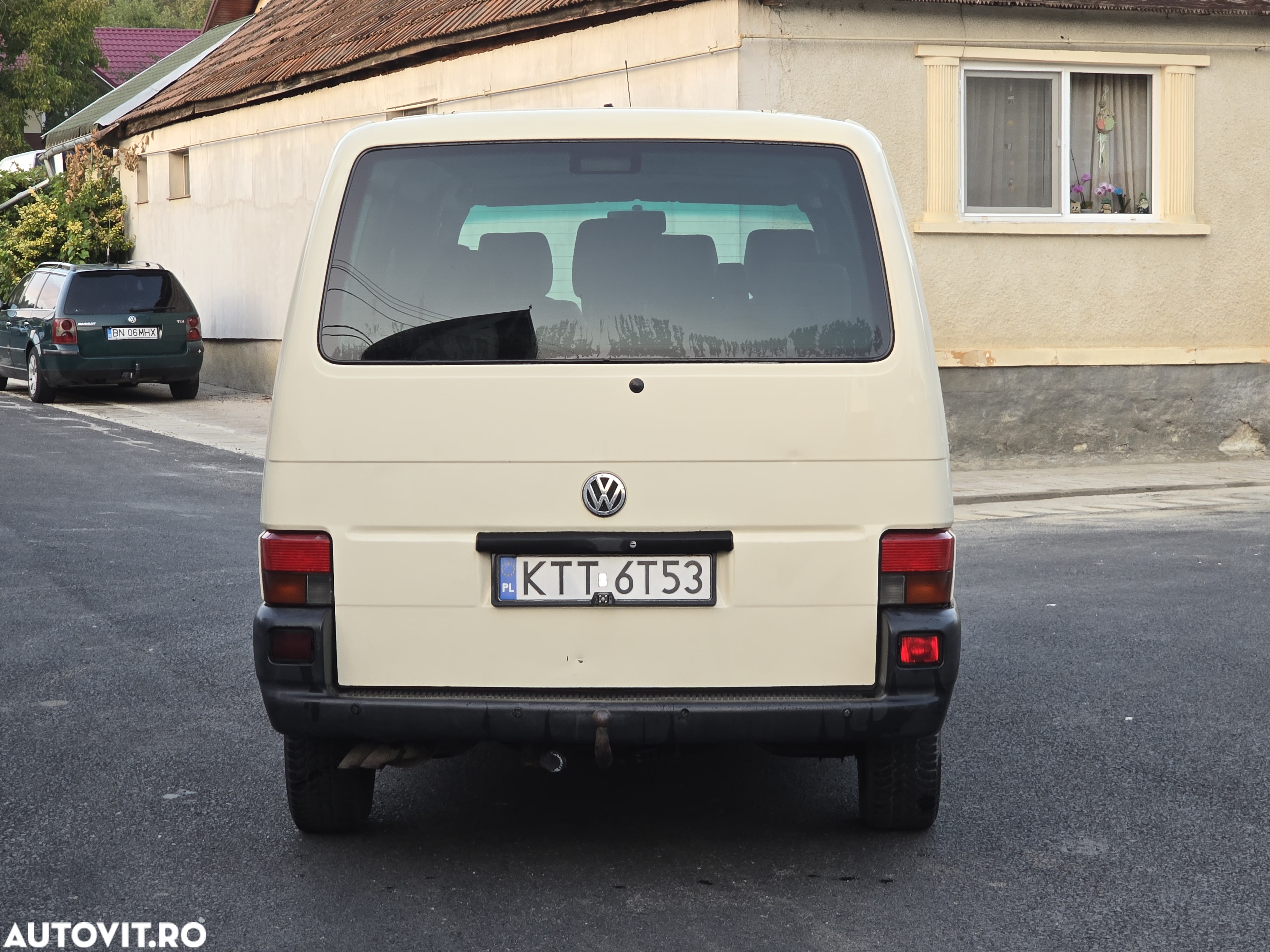 Volkswagen Caravelle - 20