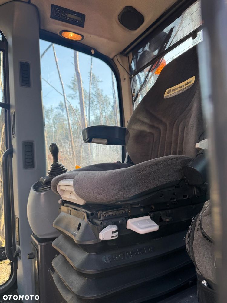 New Holland F 106.7 A - 11