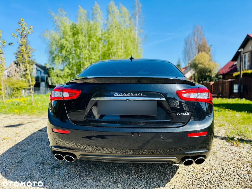 Maserati Ghibli GranSport - 11