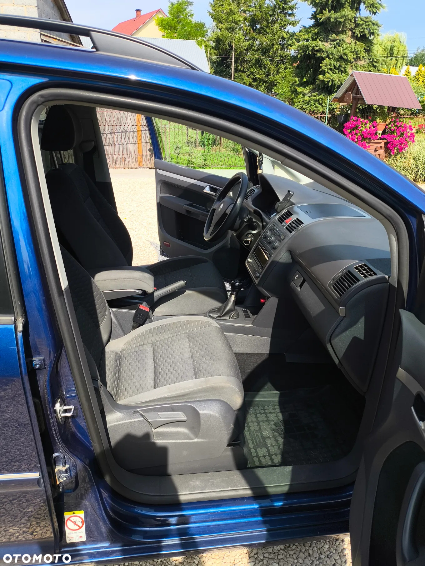 Volkswagen Touran - 23