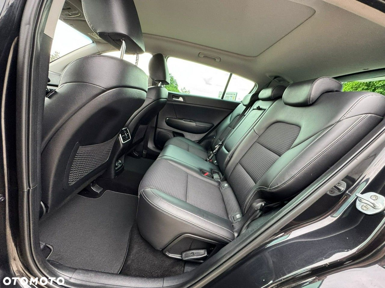 Kia Sportage 1.6 CRDI L Business Line Plus 2WD DCT - 31