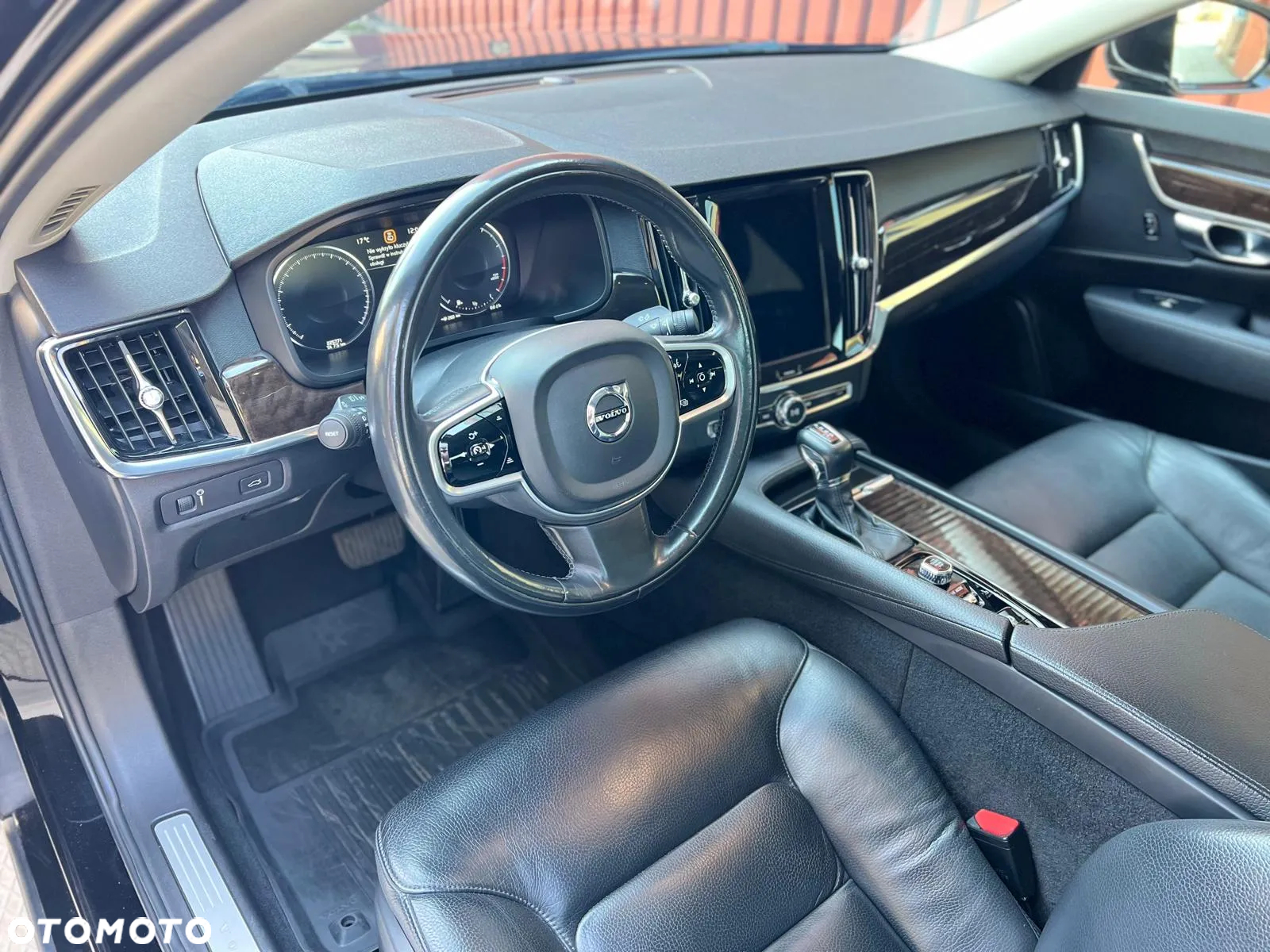 Volvo S90 T5 Momentum - 21