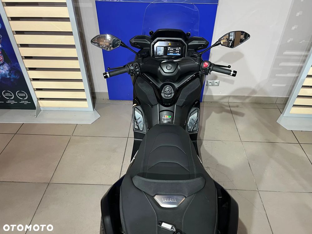 Yamaha X-max - 7