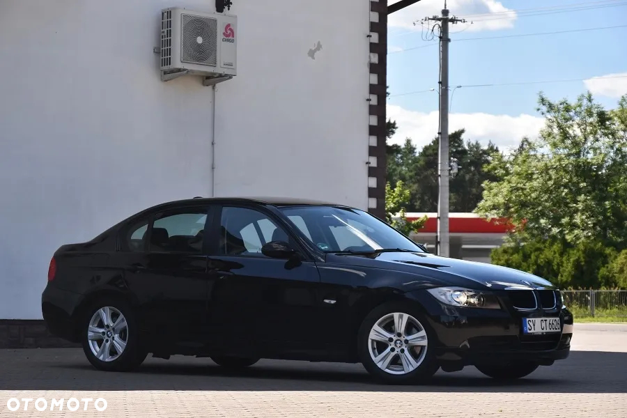 BMW Seria 3 320i - 4