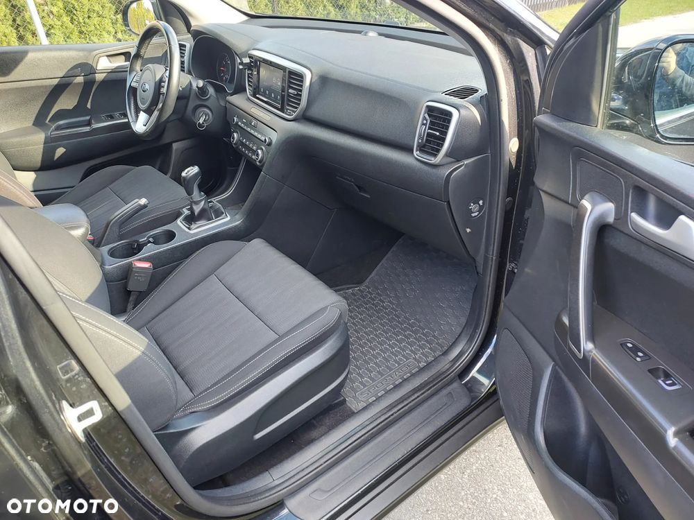 Kia Sportage 1.6 GDI Black Edition 2WD - 13