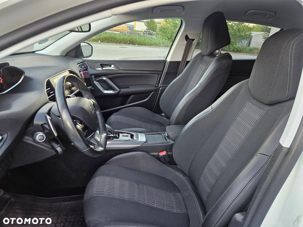 Peugeot 308 1.2 PureTech GPF Allure S&S EAT8 - 13