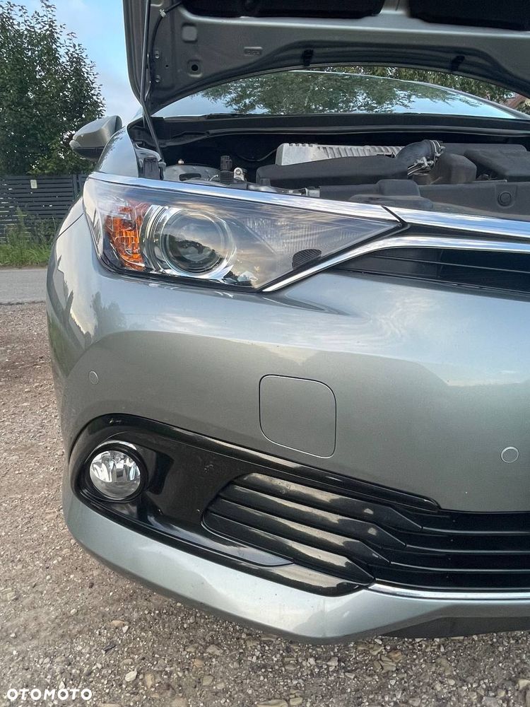Toyota Auris Hybrid 135 Premium - 6