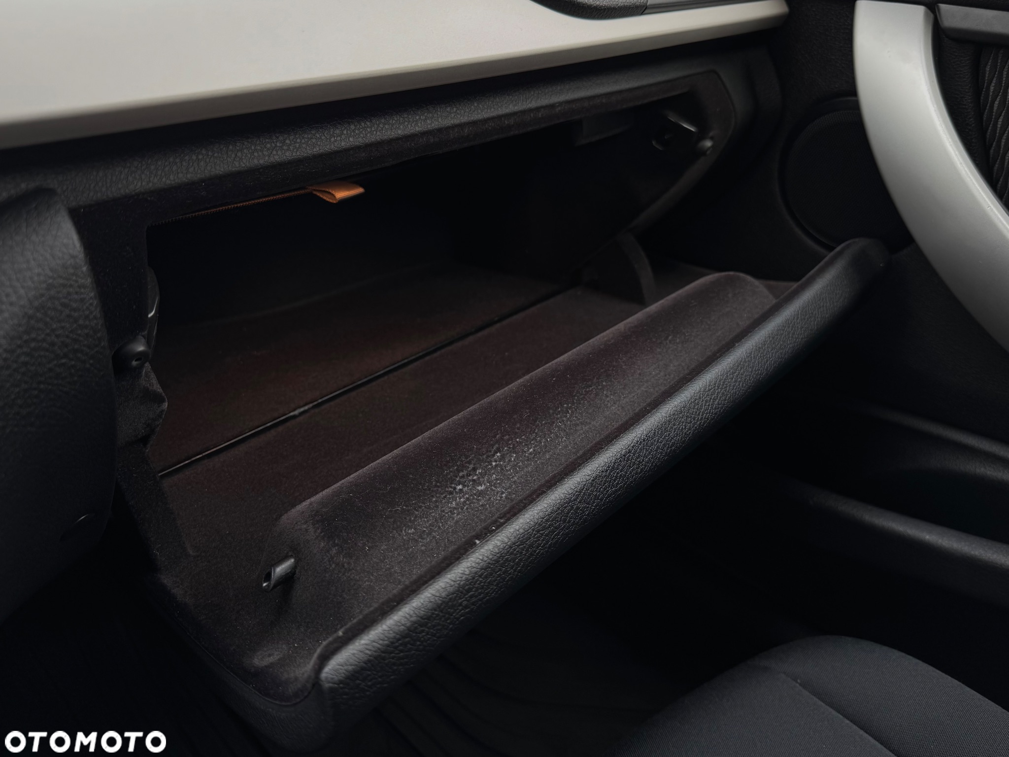 BMW Seria 3 - 26