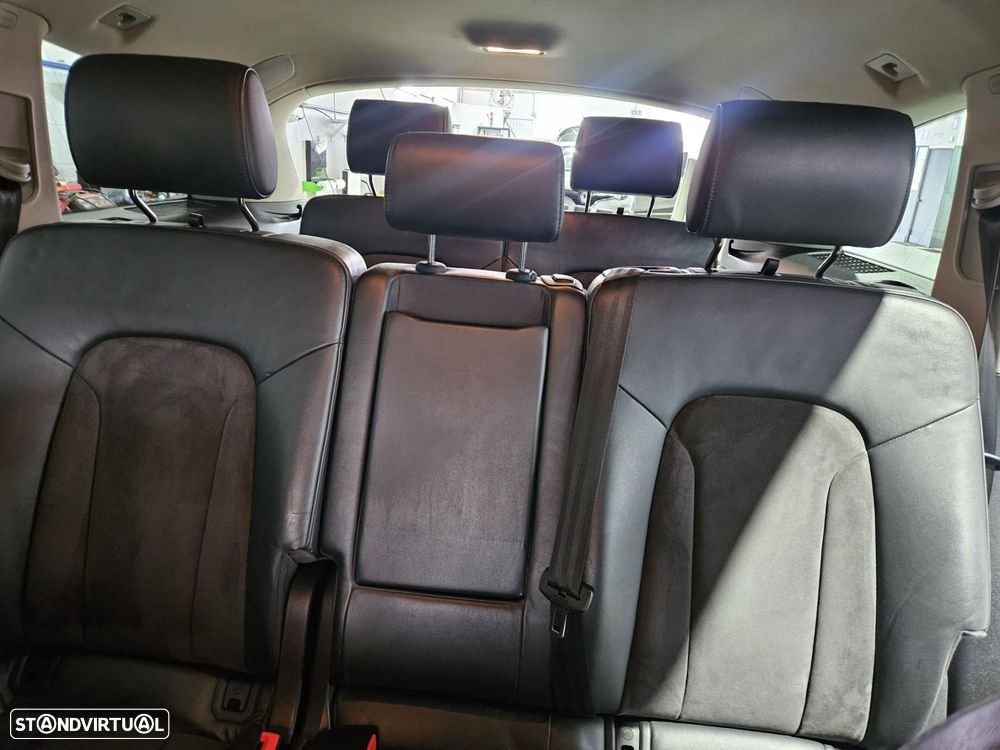 Audi Q7 3.0 V6 TDi quattro Tiptronic - 24