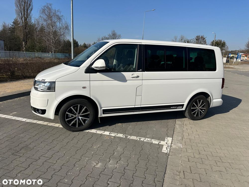 Volkswagen Multivan - 5
