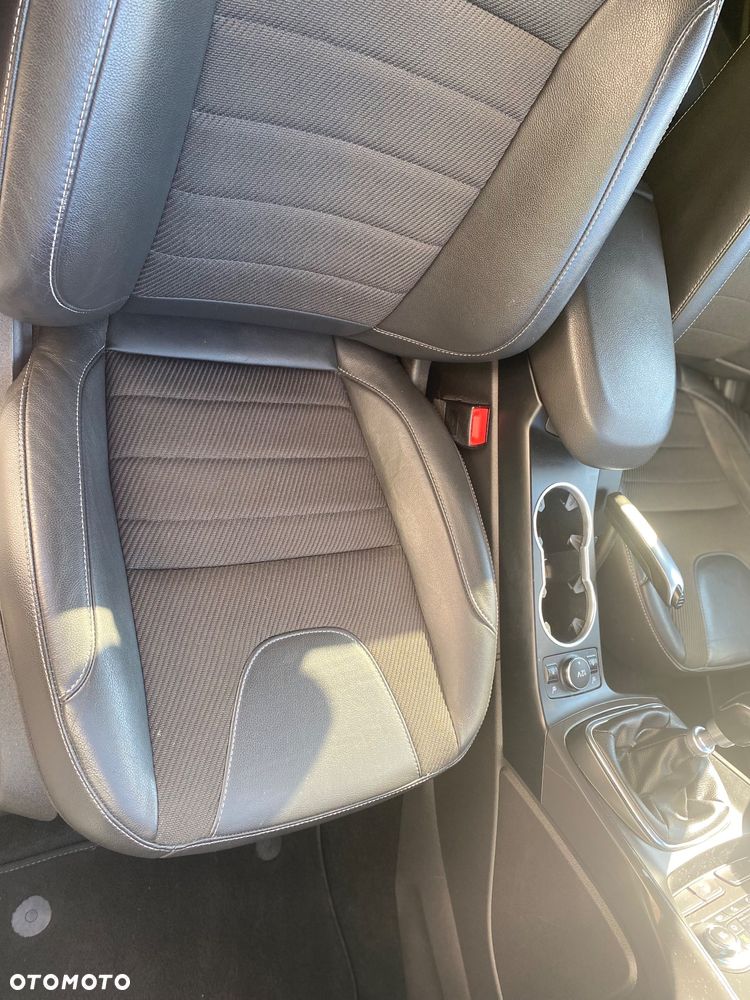 Ford Kuga 1.5 EcoBoost 2x4 Titanium - 21