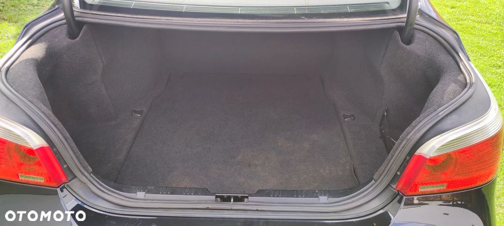 BMW Seria 5 525i - 22