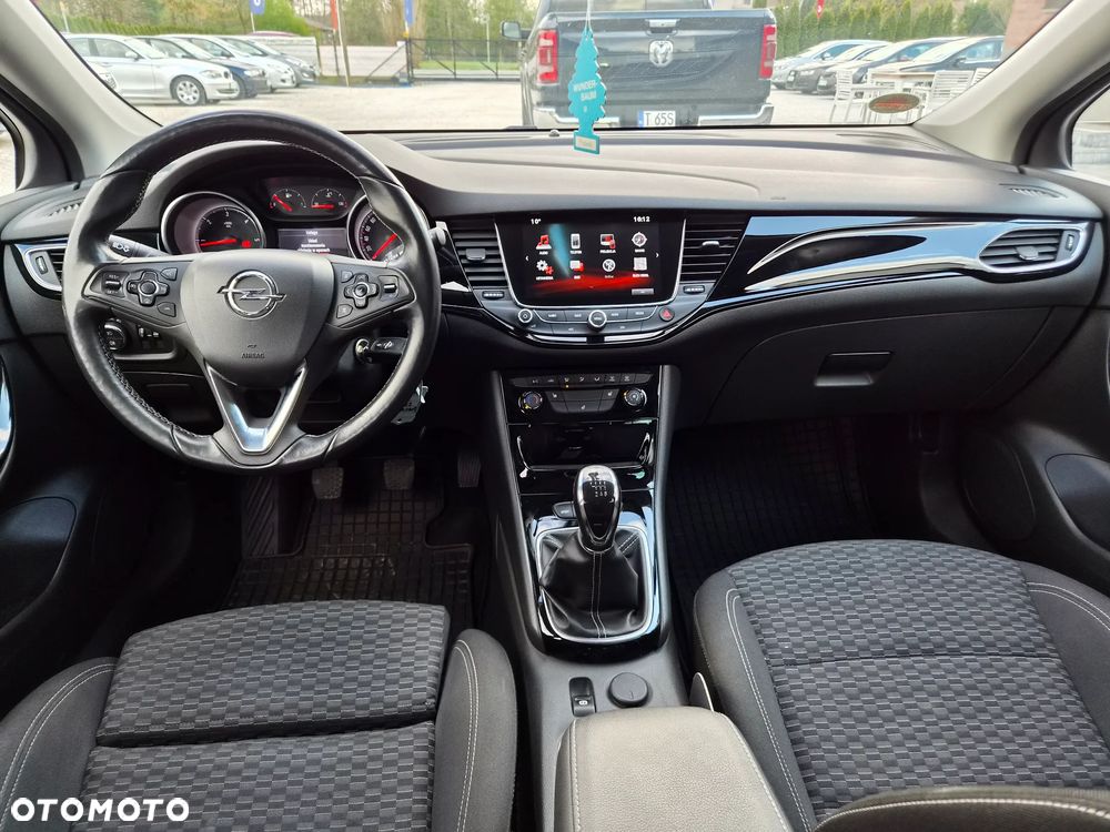 Opel Astra 1.6 CDTI Cosmo - 9