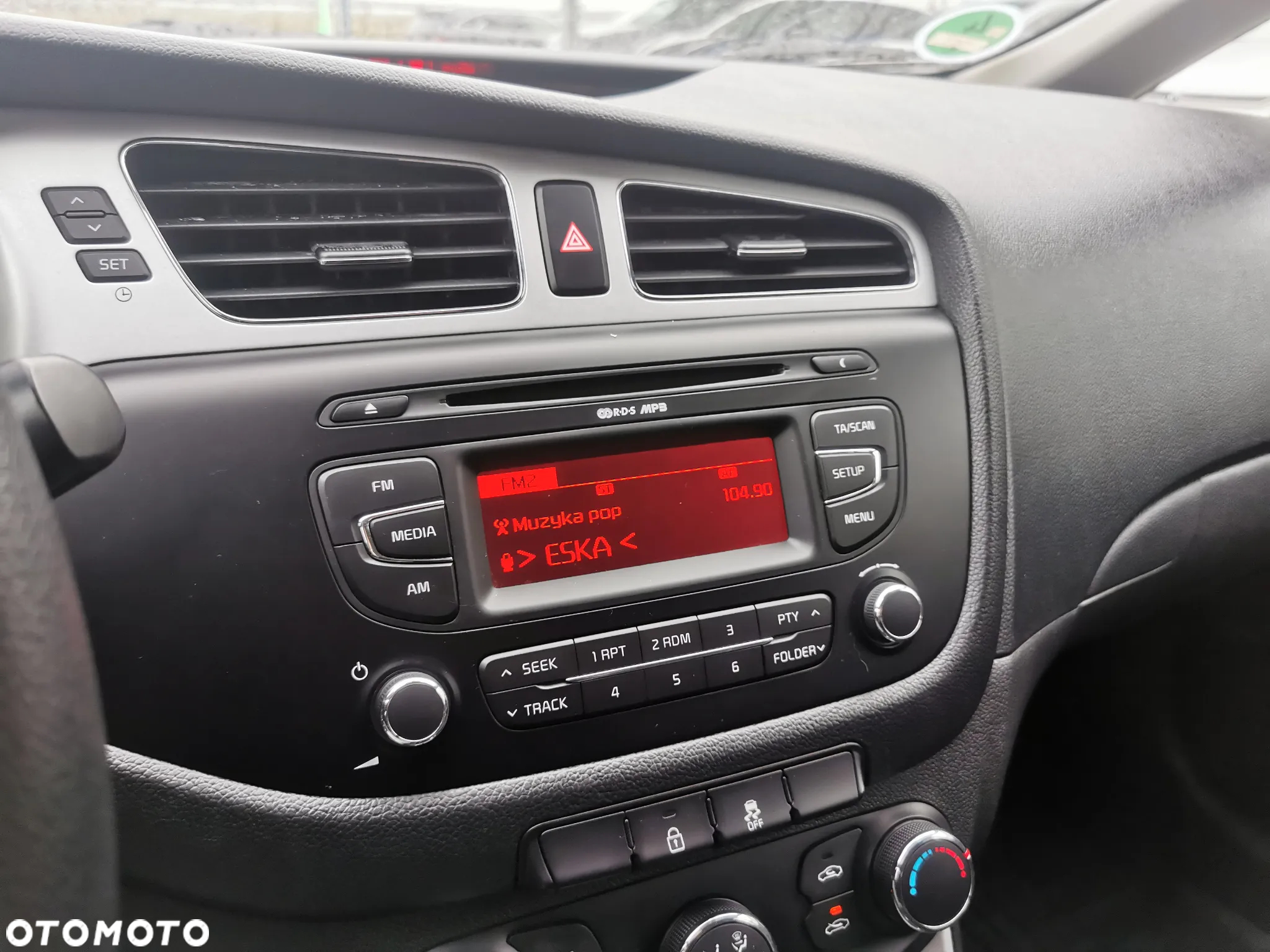 Kia Ceed 1.4 CVVT - 12
