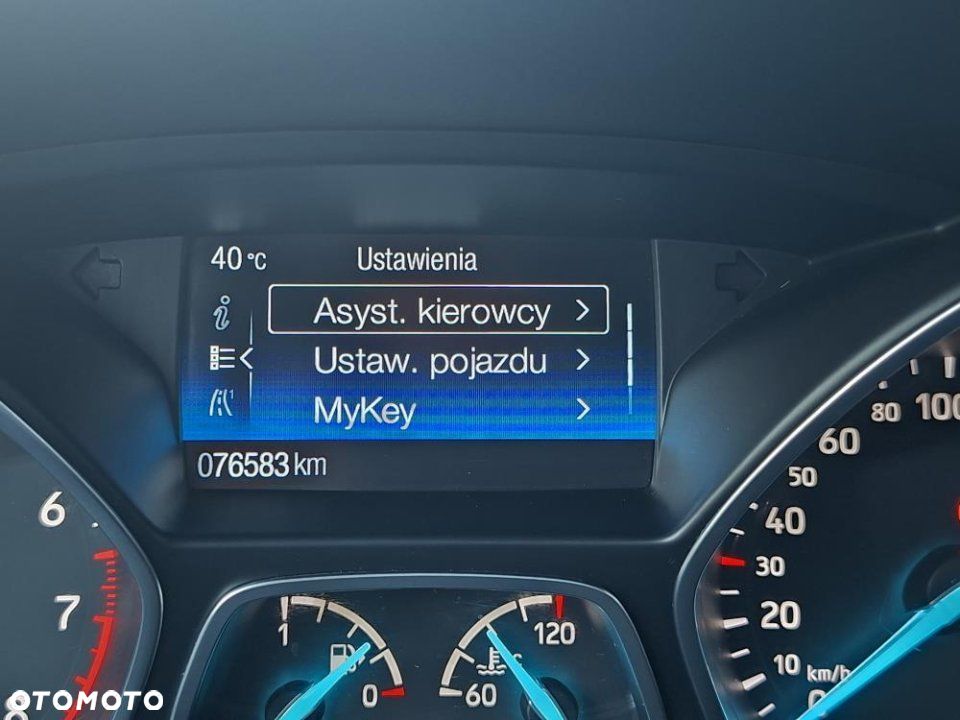 Ford Kuga - 25