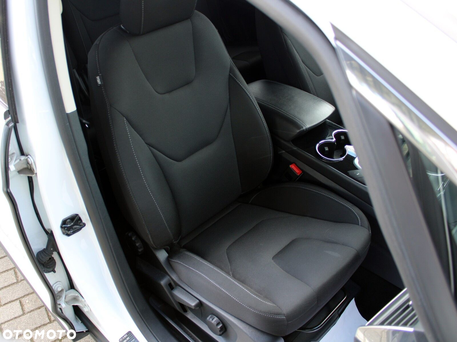 Ford S-Max - 15