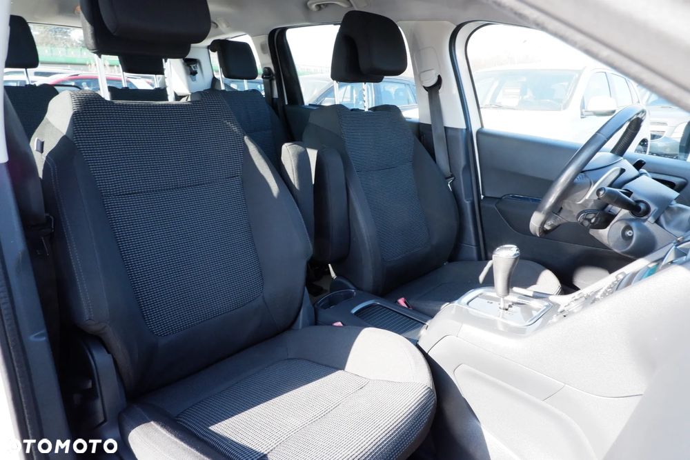 Peugeot 5008 HDI FAP 110 EGS6 Tendance - 10