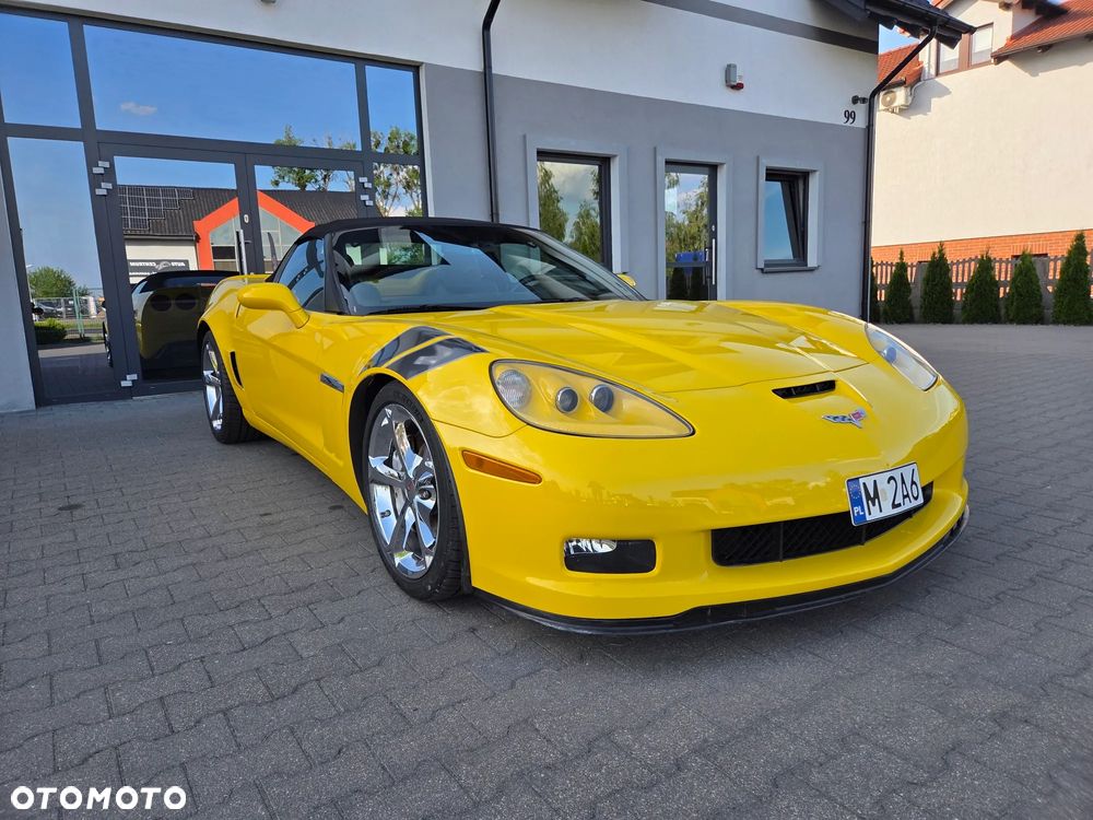 Chevrolet Corvette - 23