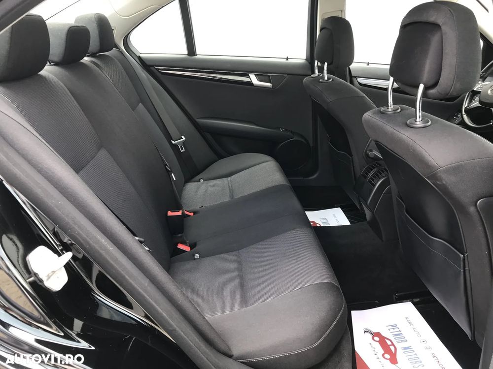 Mercedes-Benz C 220 CDI DPF (BlueEFFICIENCY) 7G-TRONIC - 16