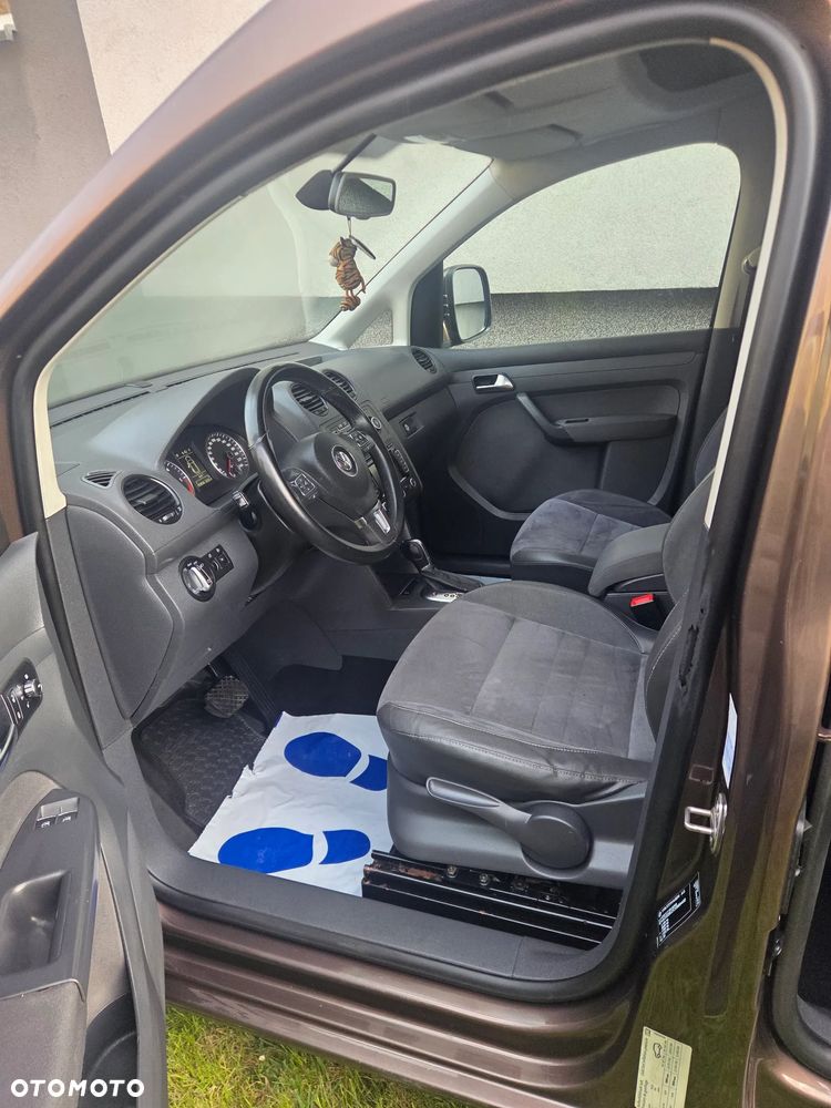 Volkswagen Caddy Highline DSG - 21