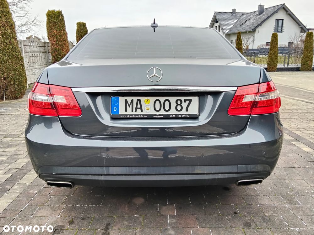 Mercedes-Benz Klasa E 350 CDI DPF 4Matic BlueEFFICIENCY 7G-TRONIC Avantgarde - 9
