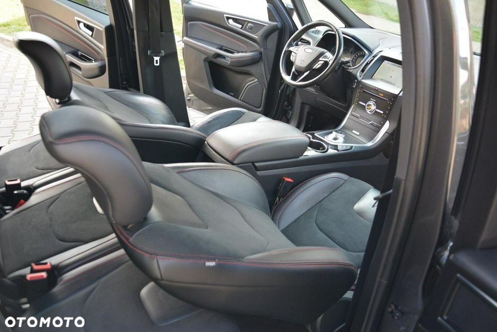 Ford S-Max - 20