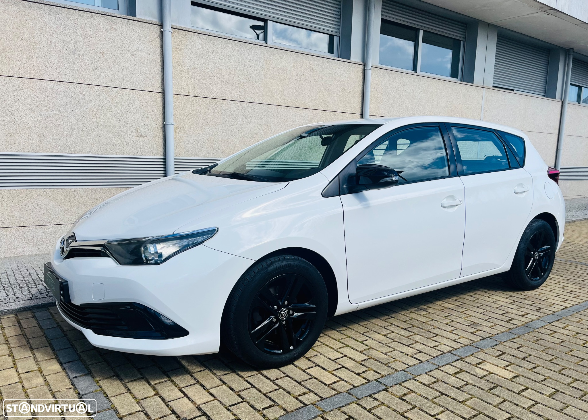 Toyota AURIS BIZZ D4D 90CV C/AC - 10