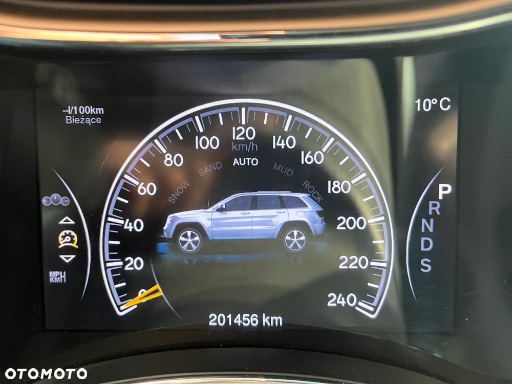 Jeep Grand Cherokee - 22