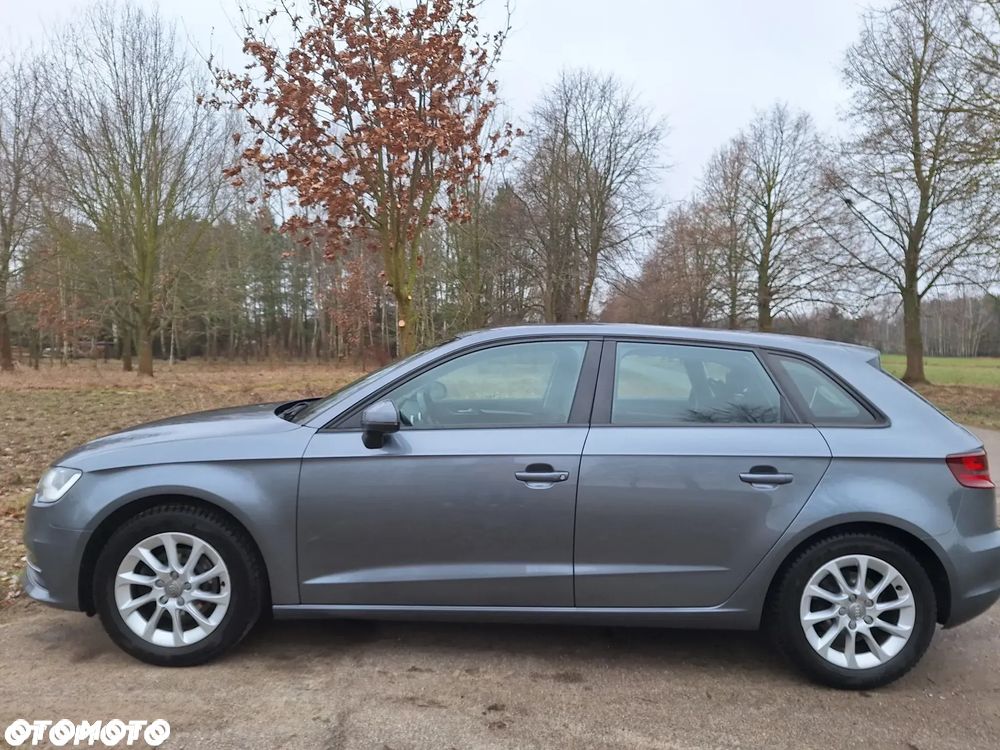 Audi A3 1.4 TFSI Ambiente - 4