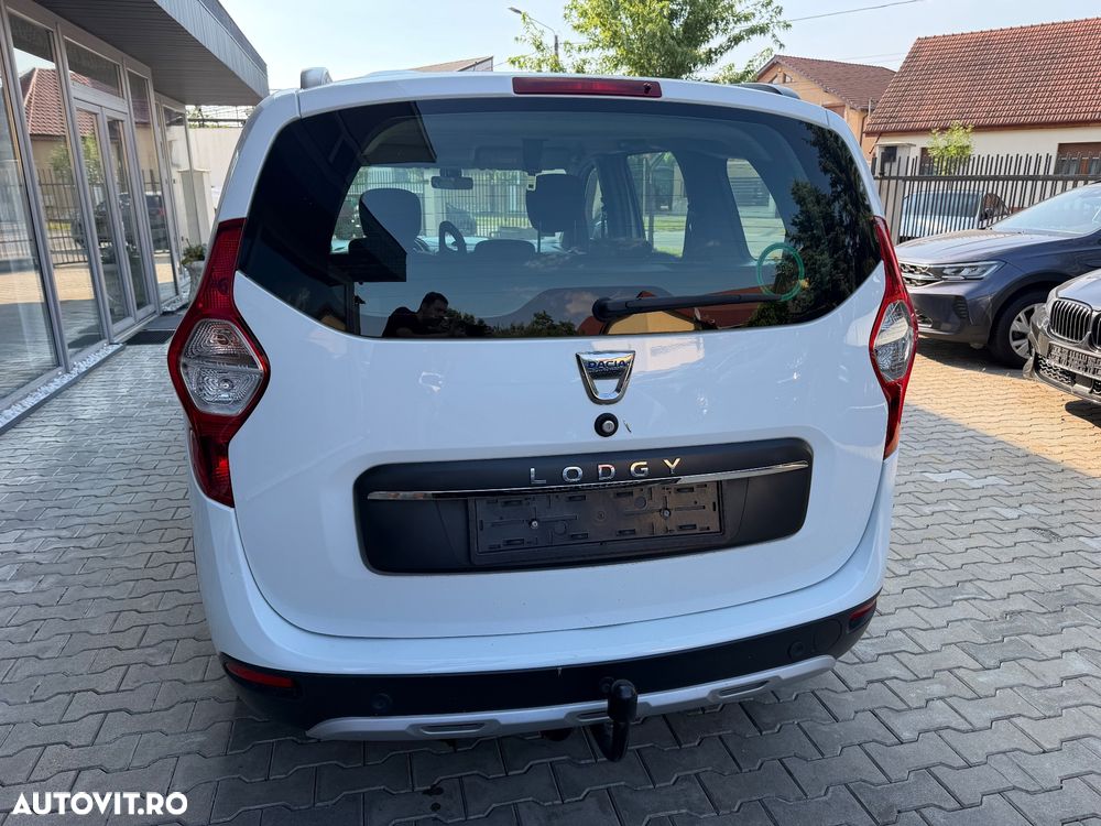 Dacia Lodgy TCe 130 GPF Stepway - 10