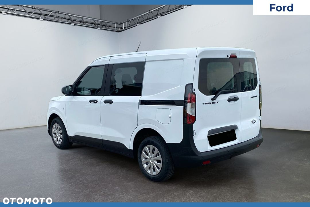 Ford Transit Courier - 5