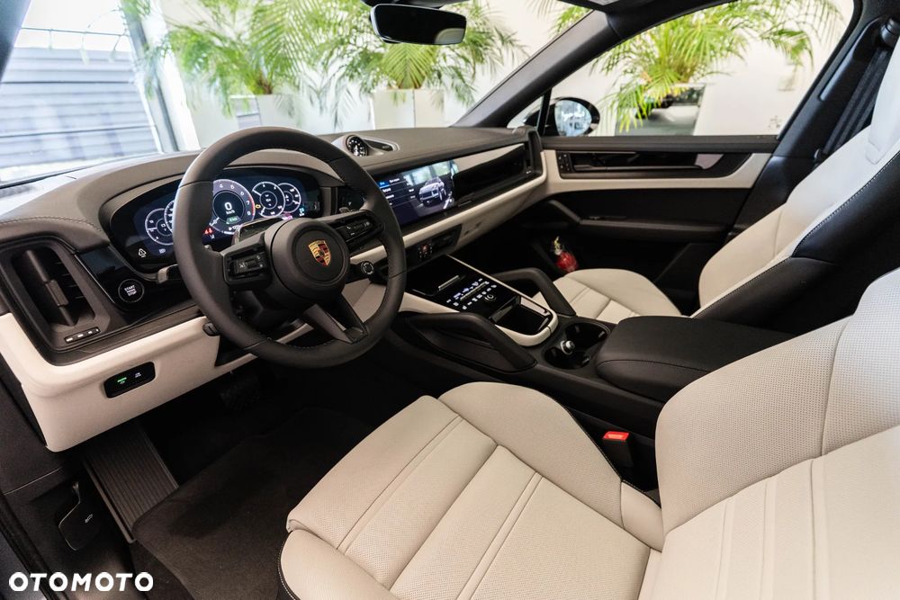 Porsche Cayenne E-Hybrid PHEV Black Edition - 9