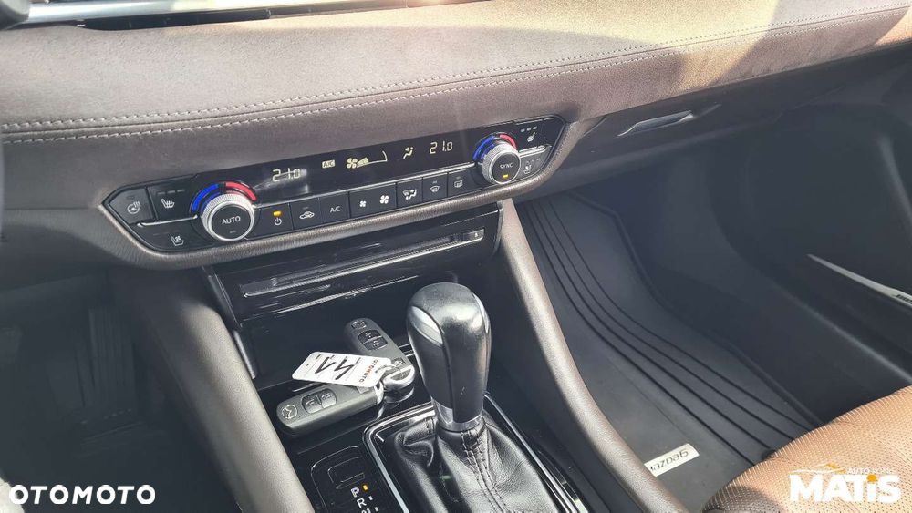 Mazda 6 - 12
