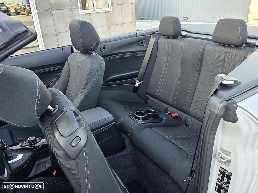 BMW 218 d Cabrio Line Sport Auto - 27