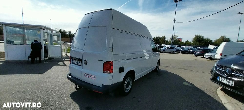 Volkswagen Transporter - 4